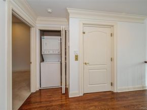 22 Meadow Court, Oakdale NY 11769