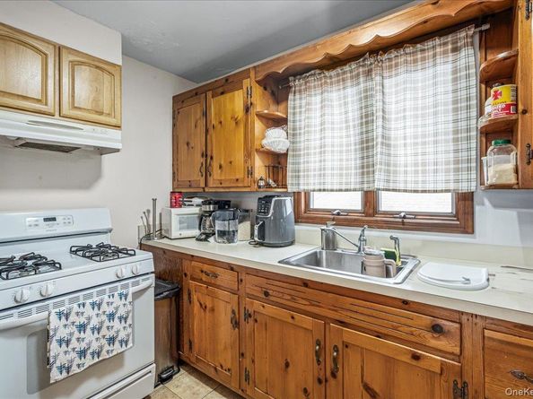 15411 Willets Point Boulevard, Whitestone NY 11357