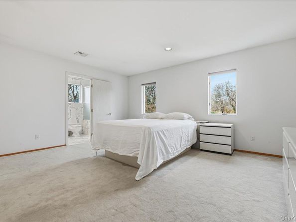 1 Private Lane, Old Brookville NY 11545