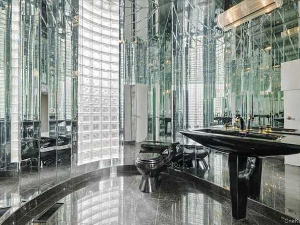 1 Private Lane, Old Brookville NY 11545