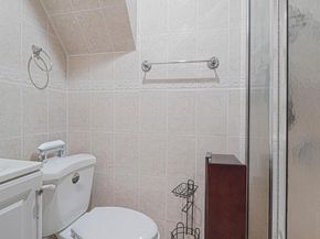 2521 Yates Avenue, Bronx NY 10469