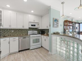 627 Oceanfront A, Long Beach NY 11561