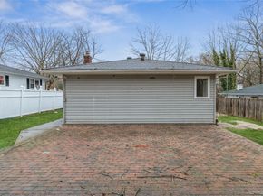 86 Stuyvesant Avenue, Mastic NY 11950