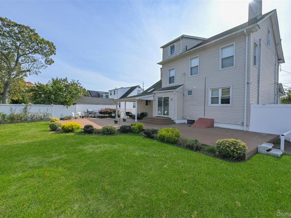 160 Bedford Avenue, Merrick NY 11566