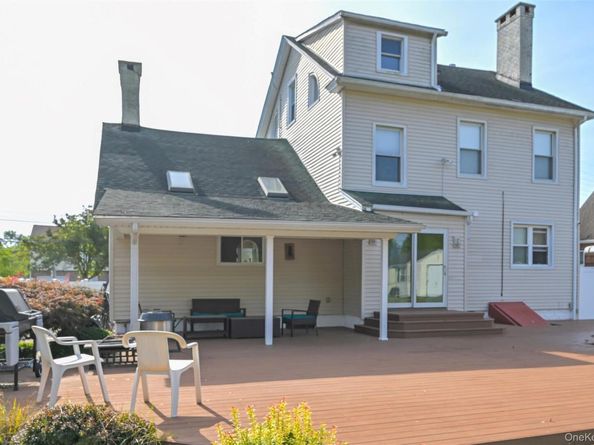 160 Bedford Avenue, Merrick NY 11566