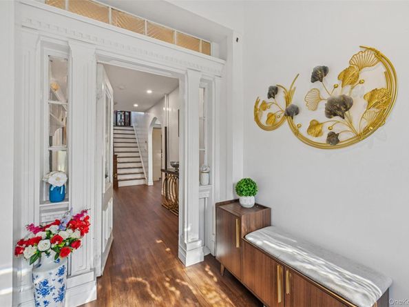 160 Bedford Avenue, Merrick NY 11566