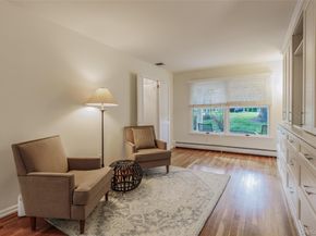 7 Carriage Lane, Setauket NY 11733