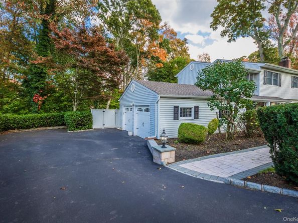 7 Carriage Lane, Setauket NY 11733