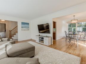 7 Carriage Lane, Setauket NY 11733