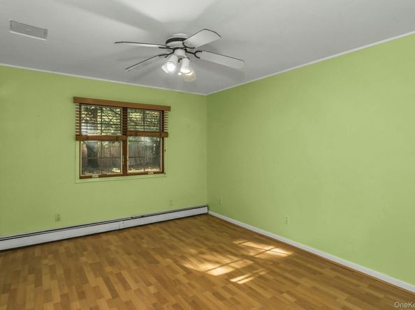 3 Driftwood, East Setauket NY 11733