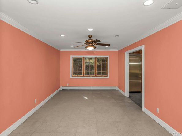 3 Driftwood, East Setauket NY 11733