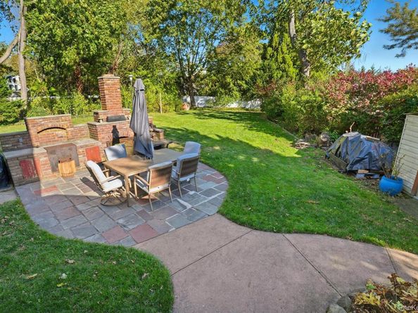 19 Marion Street, Nesconset NY 11767
