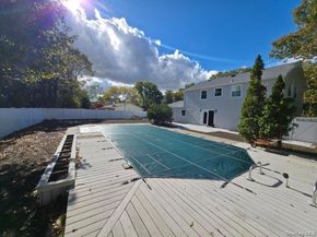 5 Bently Lane, Stony Brook NY 11790