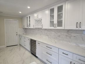 5 Bently Lane, Stony Brook NY 11790