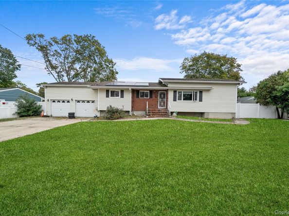 99 Brooklyn Avenue, West Babylon NY 11704