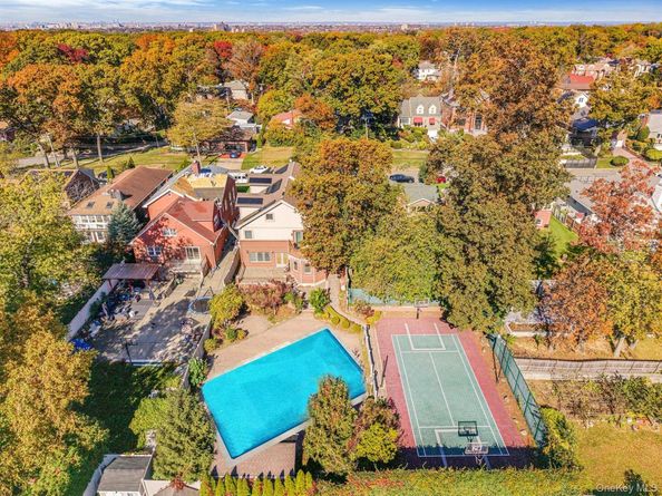 19922 Keno Avenue, Holliswood NY 11423