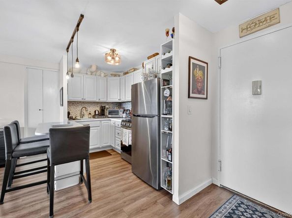 155 Ferris Avenue 12L, White Plains NY 10603