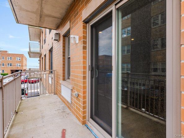 661 W Broadway 504, Long Beach NY 11561