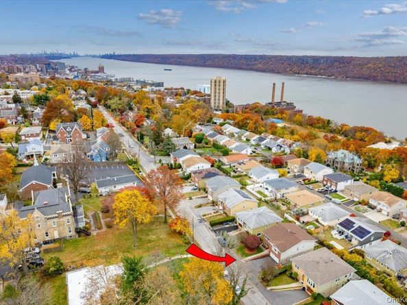183 Hudson Terrace, Yonkers NY 10701