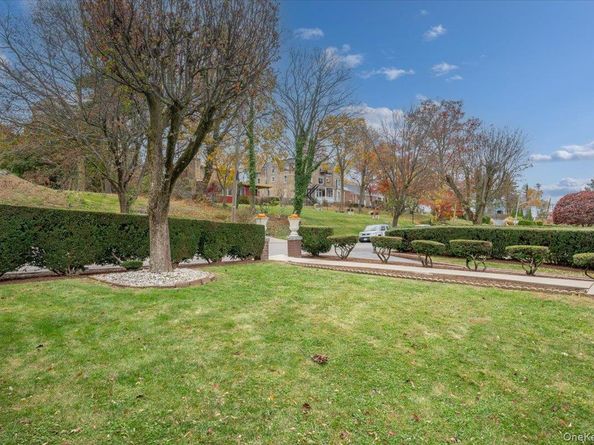 183 Hudson Terrace, Yonkers NY 10701