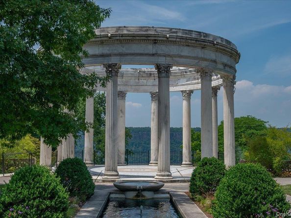 183 Hudson Terrace, Yonkers NY 10701