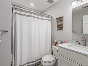 26 Lorien Place, Melville NY 11747