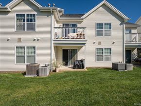 26 Lorien Place, Melville NY 11747