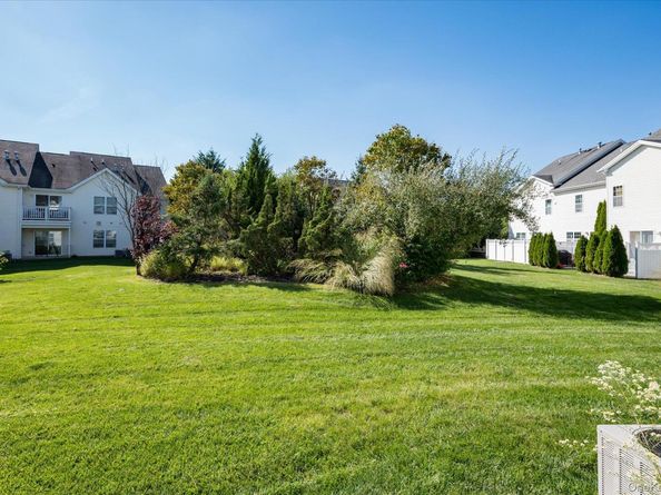 26 Lorien Place, Melville NY 11747