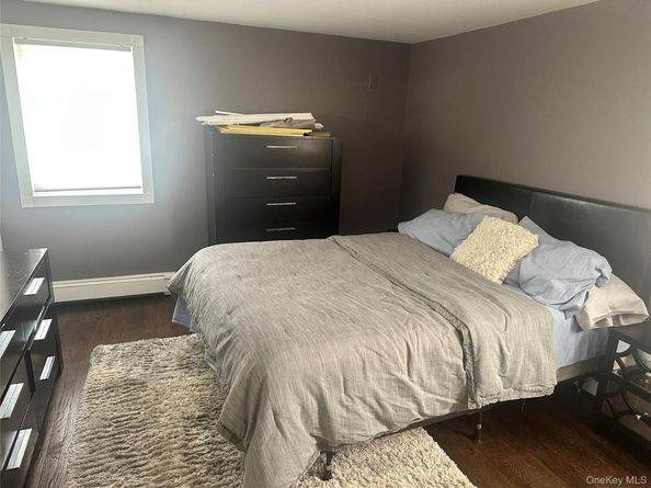 209 Old Post Drive, Hauppauge NY 11788