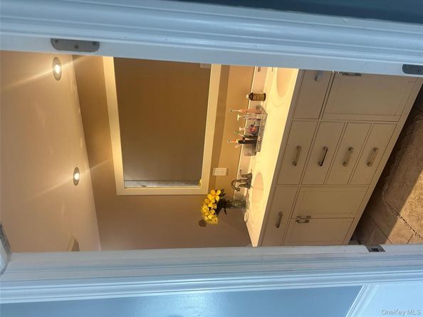 209 Old Post Drive, Hauppauge NY 11788