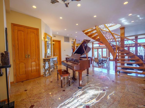 51 Bay Street, East Atlantic Beach NY 11561