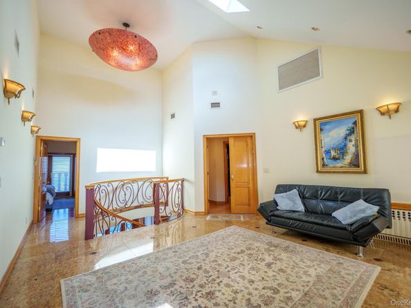 51 Bay Street, East Atlantic Beach NY 11561