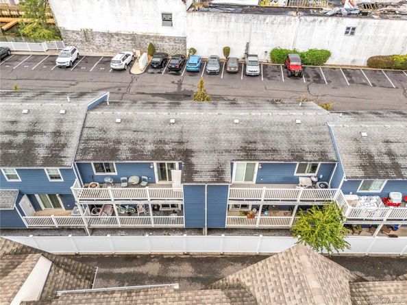 116 Westend Avenue 8, Freeport NY 11520
