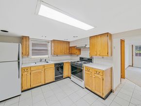 15 Raymond Avenue, Farmingville NY 11738