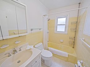 15 Raymond Avenue, Farmingville NY 11738