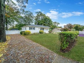 15 Raymond Avenue, Farmingville NY 11738