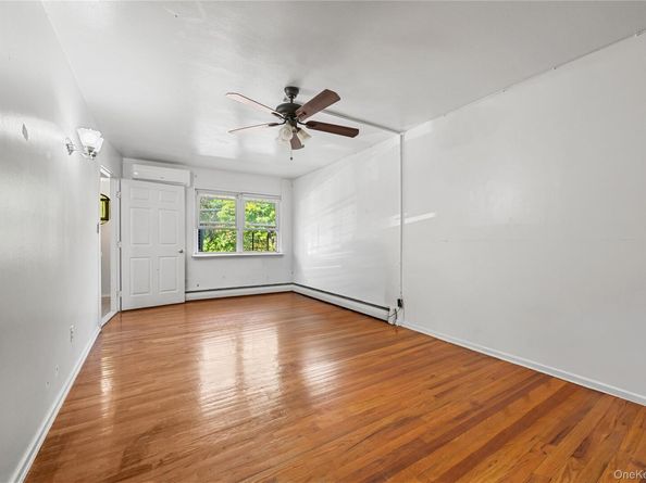 152-10 Peck Avenue, Flushing NY 11355