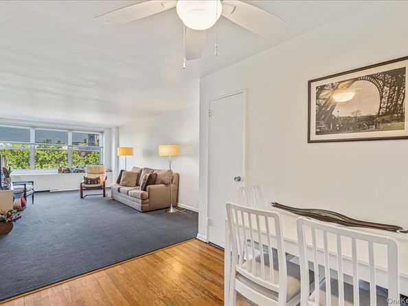 211-10 18th Avenue 5J, Bayside NY 11360