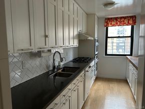 420 E 51st Street 8DE, New York (Manhattan) NY 10022