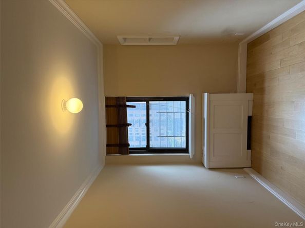 420 E 51st Street 8DE, New York (Manhattan) NY 10022