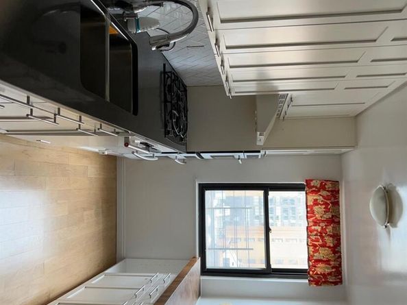420 E 51st Street 8DE, New York (Manhattan) NY 10022