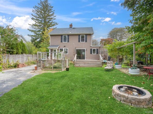 107 Soundview Road, Huntington NY 11743