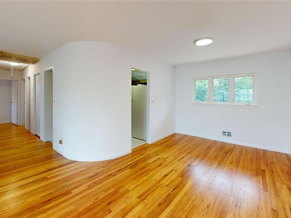 640 Carlls Path, Deer Park NY 11729