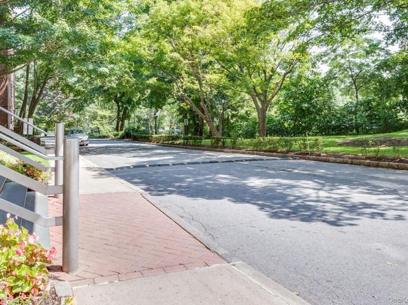 4555 Henry Hudson Parkway 1208, Bronx NY 10471