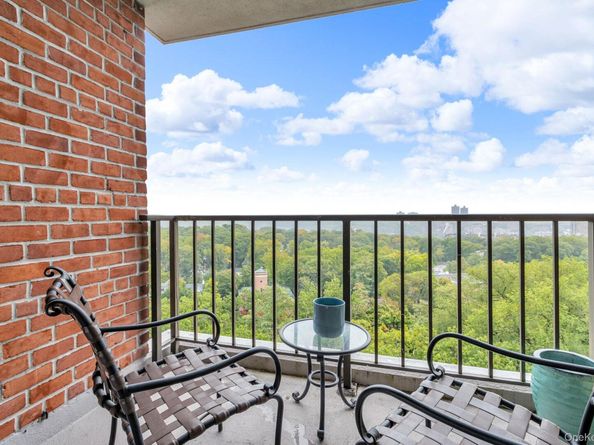 4555 Henry Hudson Parkway 1208, Bronx NY 10471