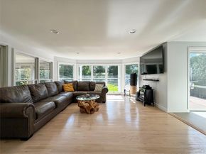 137 South Road, Westhampton NY 11977