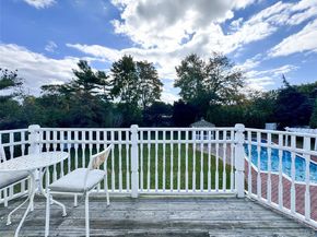 137 South Road, Westhampton NY 11977