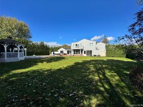 137 South Road, Westhampton NY 11977