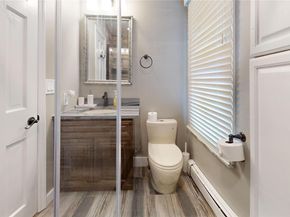 137 South Road, Westhampton NY 11977