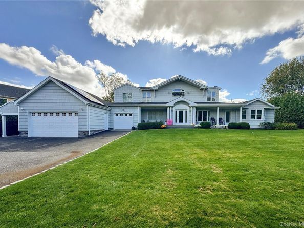 137 South Road, Westhampton NY 11977